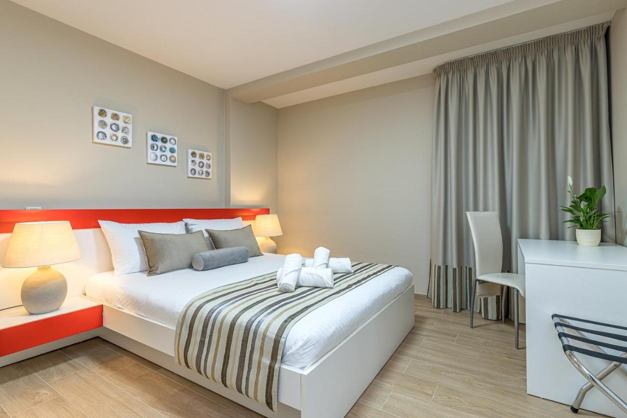 Apartment Complex Irena With Pool โปเรช ภายนอก รูปภาพ